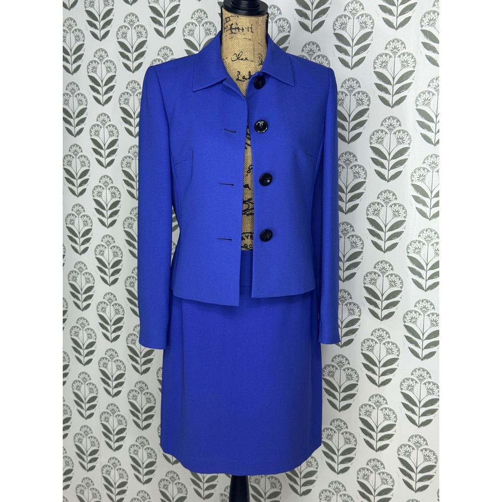 Casual Corner Cornflower Blue 2 pc Jacket Skirt Suit 2 4 VTG Classic EUC